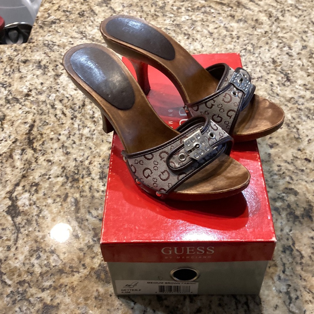 Guess, brown fabric kitten sandals.